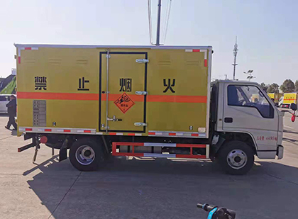 丰县爆破器材运输车