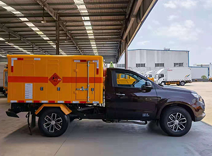丰县爆破器材运输车