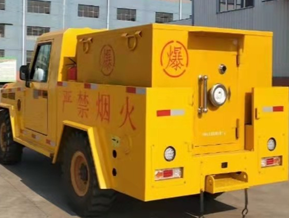 丰县凯龙爆破器材运输车：保障爆破任务的安全运行